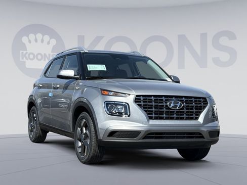New 2026 Hyundai Venue SEL FWD image 10