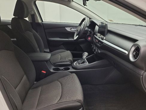 Used 2024 Kia Forte LXS w/ LXS Technology Package image 21