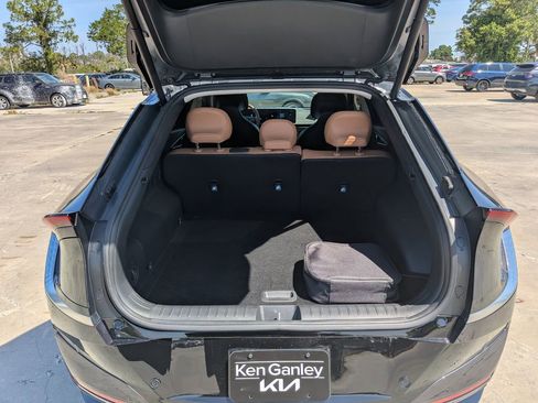 Certified 2025 Kia EV6 Wind RWD image 12