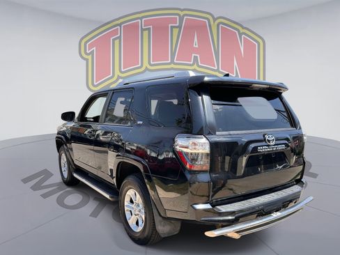 Certified 2016 Toyota 4Runner SR5 AWD/4WD image 3