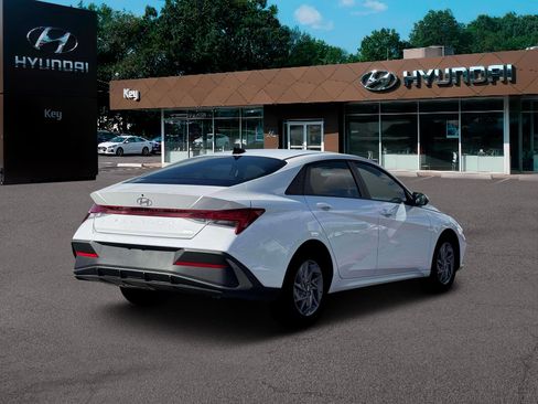 New 2026 Hyundai Elantra Blue image 7