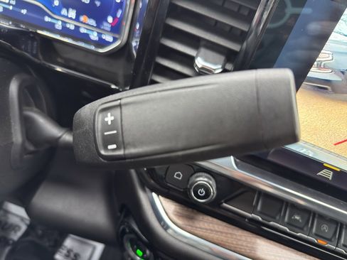 Used 2025 Chevrolet Silverado 1500 LT image 28