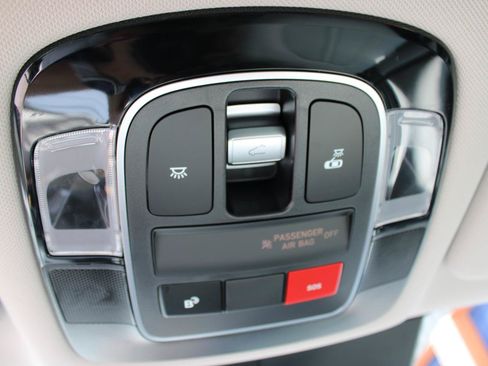Used 2025 Hyundai Sonata SEL FWD image 35