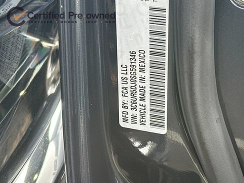 Used 2025 RAM 2500 Big Horn AWD/4WD image 30