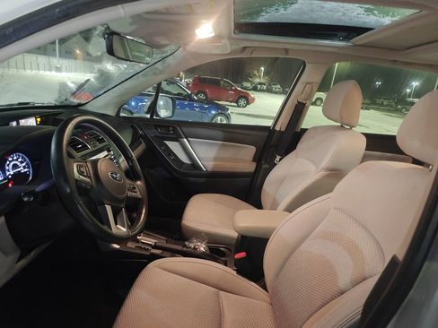 Used 2017 Subaru Forester 2.5i Premium image 6