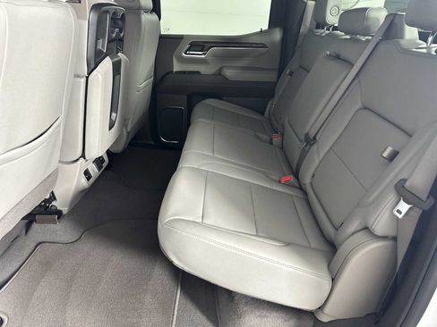Used 2024 GMC Sierra 1500 SLT AWD/4WD image 24