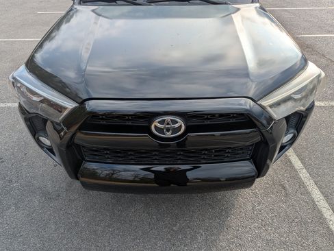 Used 2019 Toyota 4Runner SR5 image 12