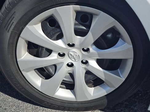 Used 2024 Toyota Corolla LE FWD image 16