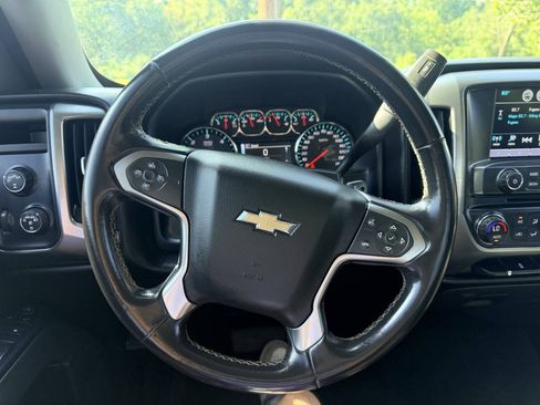 Used 2017 Chevrolet Silverado 1500 LT w/ LT Convenience Package AWD/4WD image 12