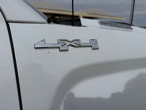 Used 2019 GMC Sierra 3500 3500 w/ Sierra Convenience Package image 10