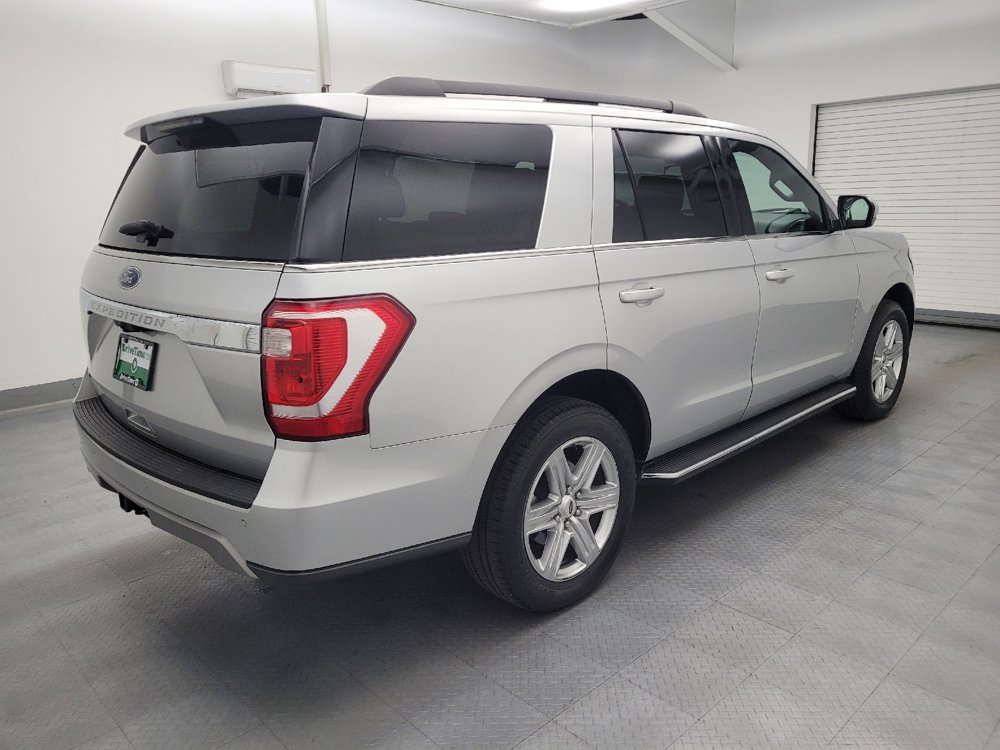 Used 2019 Ford Expedition XLT w/ Equipment Group 202A RWD image 10