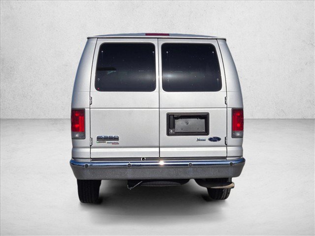 Used 2013 Ford E-350 and Econoline 350 XLT RWD image 6