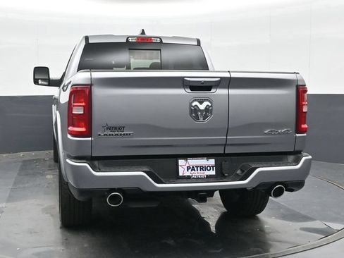 Used 2025 RAM 1500 Laramie AWD/4WD image 3