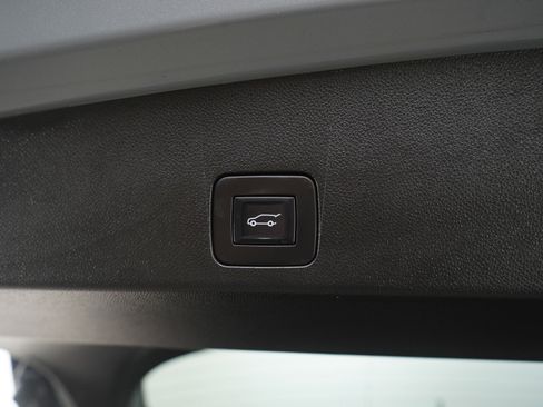 Used 2023 Buick Encore GX Essence w/ Advanced Technology Package image 11