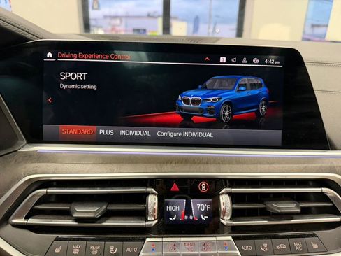 Used 2021 BMW X5 xDrive40i w/ M Sport Package image 28