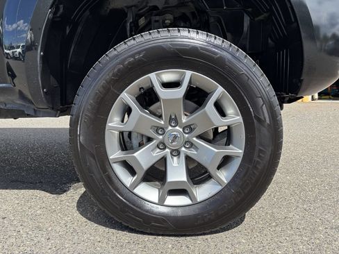 Used 2021 Nissan Frontier SV AWD/4WD image 9