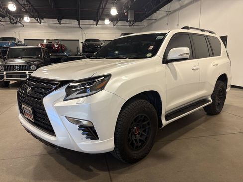 Used 2023 Lexus GX 460 w/ Black Line Special Edition AWD/4WD image 7