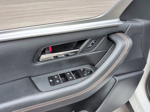 Used 2024 MAZDA CX-90 3.3 Turbo w/ Preferred Plus image 15