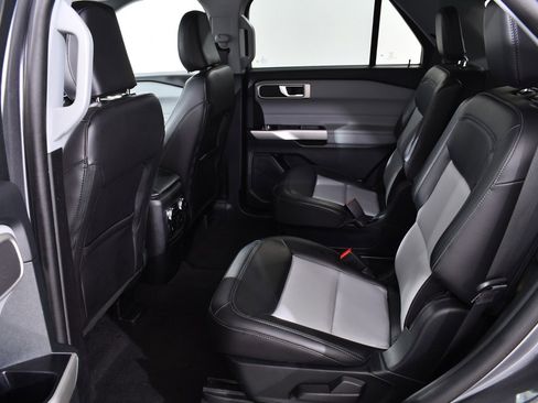 Used 2023 Ford Explorer XLT w/ Equipment Group 202A image 16