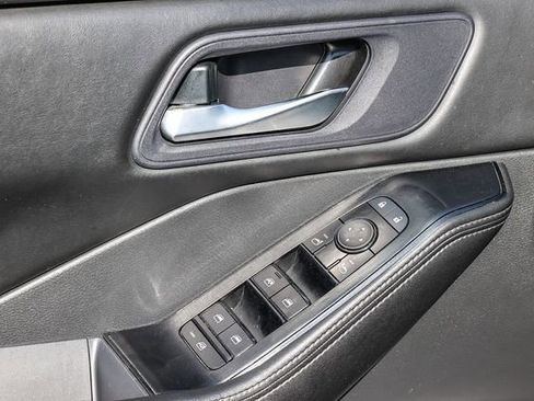 Used 2024 Nissan Rogue SV FWD image 22