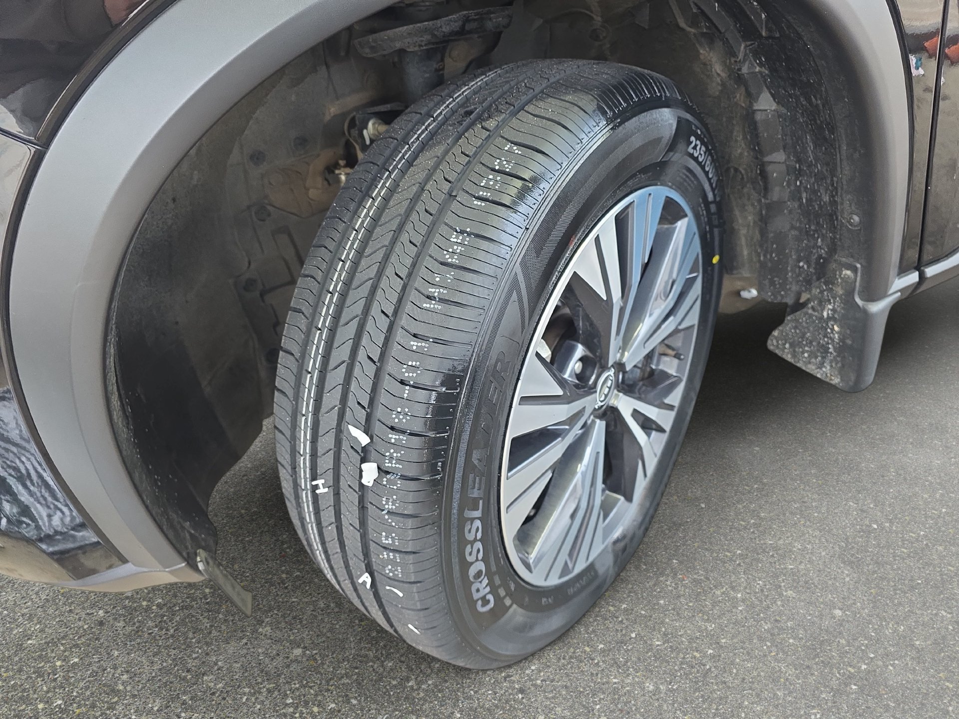 Used 2023 Nissan Rogue SV FWD image 29