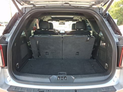 Used 2024 Ford Explorer ST-Line w/ Class IV Trailer Tow Package AWD/4WD image 22
