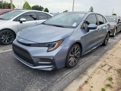 Used 2022 Toyota Corolla SE FWD image 3