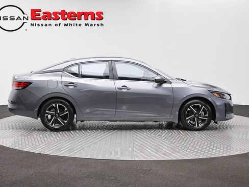 Used 2024 Nissan Sentra SV w/ Lighting Package FWD image 4