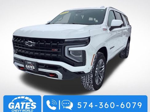 Used 2025 Chevrolet Suburban Z71 image 5