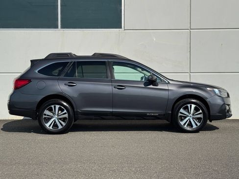 Used 2019 Subaru Outback 2.5i Limited w/ Popular Package #2 AWD/4WD image 8