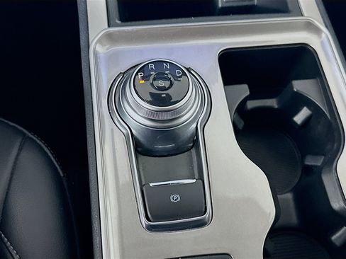 Used 2024 Ford Edge SEL image 24