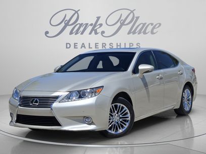 Used 2015 Lexus ES 350 w/ Luxury Package