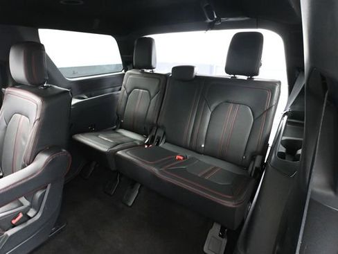 Used 2023 Ford Expedition Limited AWD/4WD image 46
