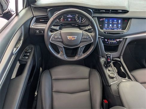 Used 2022 Cadillac XT5 Luxury image 8