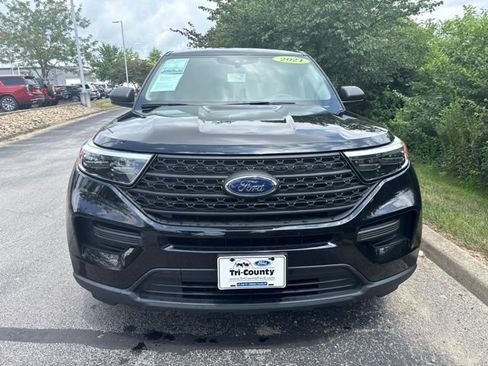 Used 2021 Ford Explorer 2WD image 3