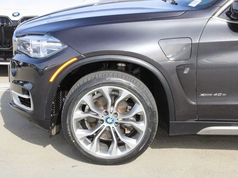 Used 2017 BMW X5 xDrive40e image 4