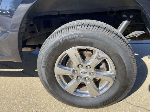 Used 2018 Ford F150 XLT w/ Equipment Group 302A Luxury image 7