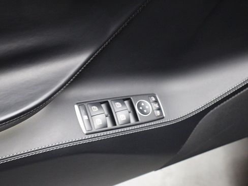 Used 2018 Tesla Model S 75D image 33