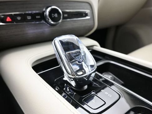 Used 2023 Volvo XC90 B6 Ultimate w/ Protection Package AWD/4WD image 13
