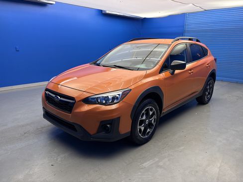 Used 2018 Subaru Crosstrek 2.0i AWD/4WD image 4