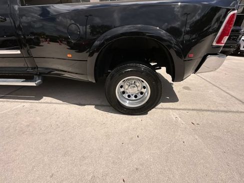 Used 2017 RAM 3500 Laramie Longhorn AWD/4WD image 18