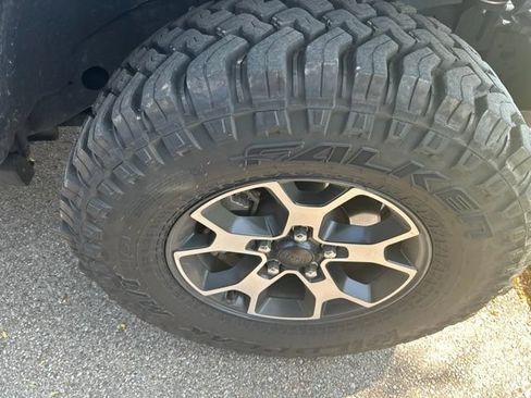Used 2021 Jeep Wrangler Unlimited Rubicon AWD/4WD image 4