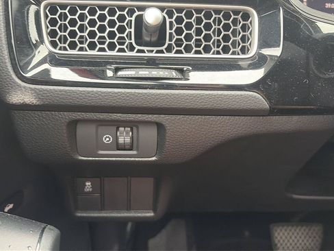 Used 2025 Honda Civic LX image 16