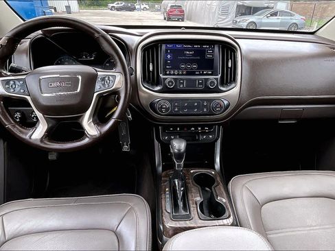 Used 2022 GMC Canyon Denali image 11