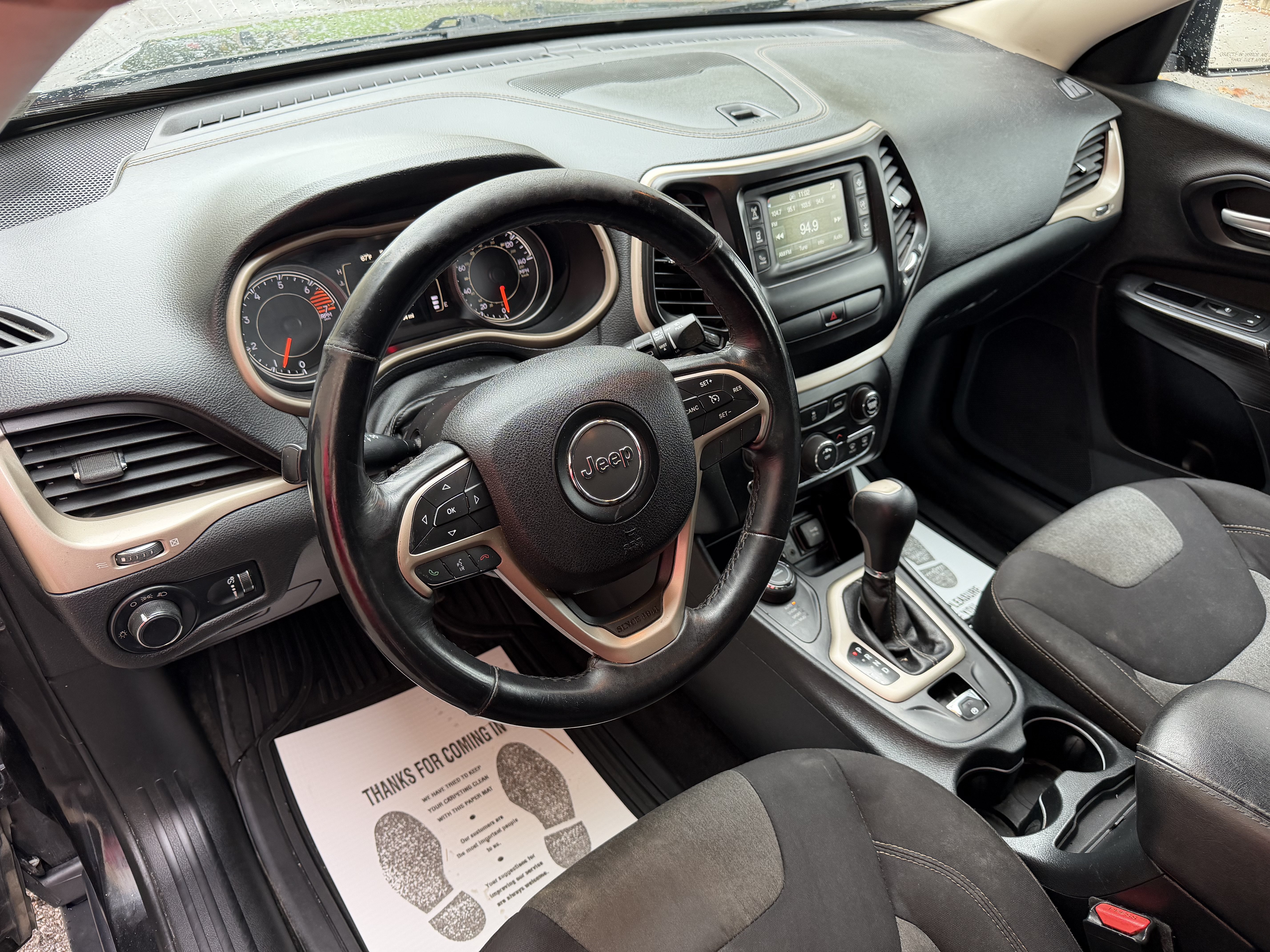 Used 2016 Jeep Cherokee Sport w/ Cold Weather Group AWD/4WD image 28