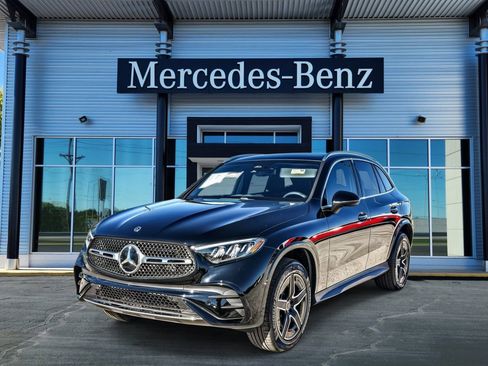 New 2026 Mercedes-Benz GLC 300 4MATIC image 3