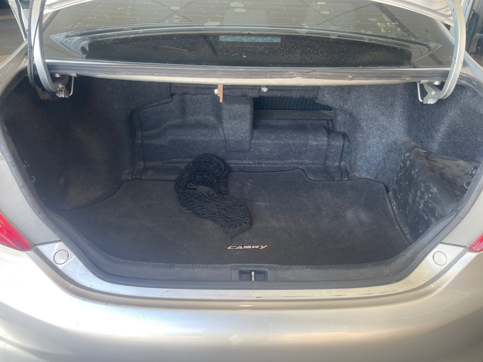 Used 2013 Toyota Camry XLE w/ Convenience Pkg FWD image 32