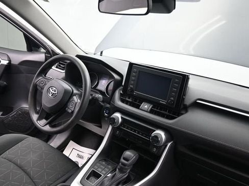 Used 2021 Toyota RAV4 XLE AWD/4WD image 19