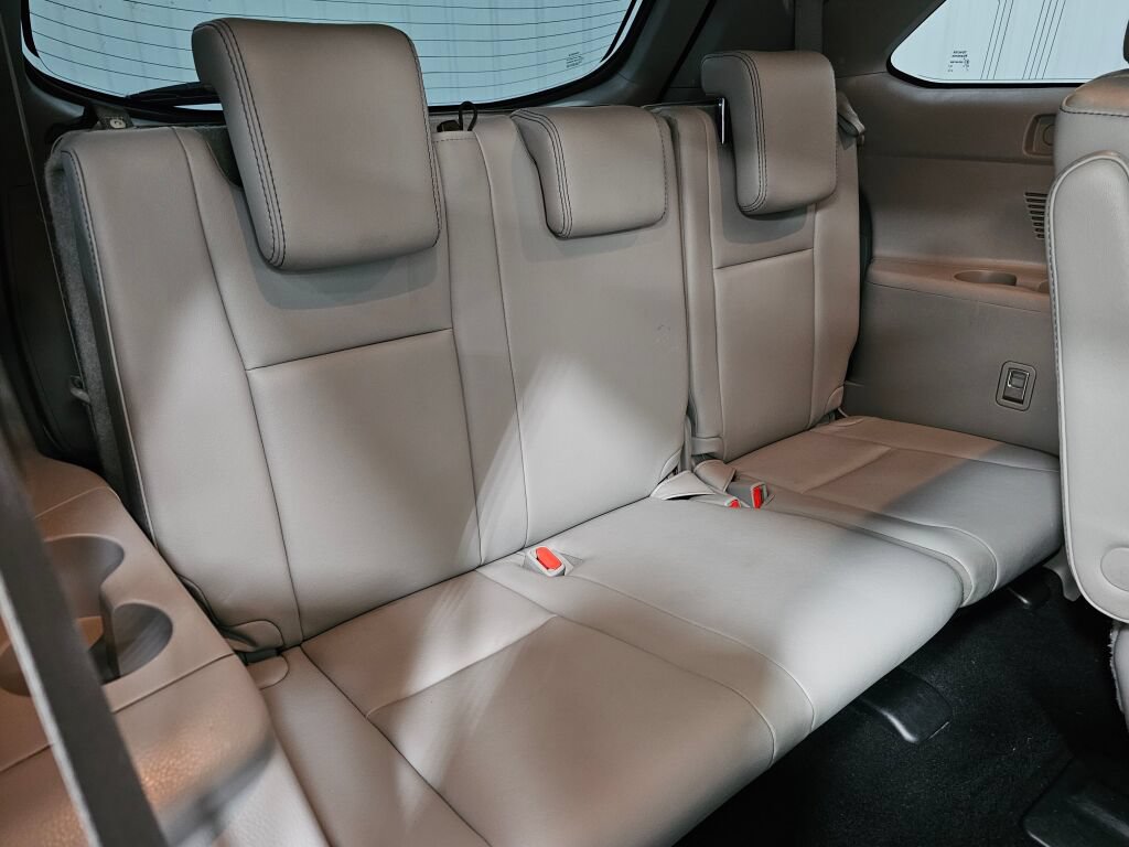 Used 2018 Toyota Highlander Limited AWD/4WD image 18