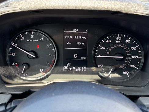 Used 2024 Subaru Crosstrek 2.0i AWD/4WD image 33